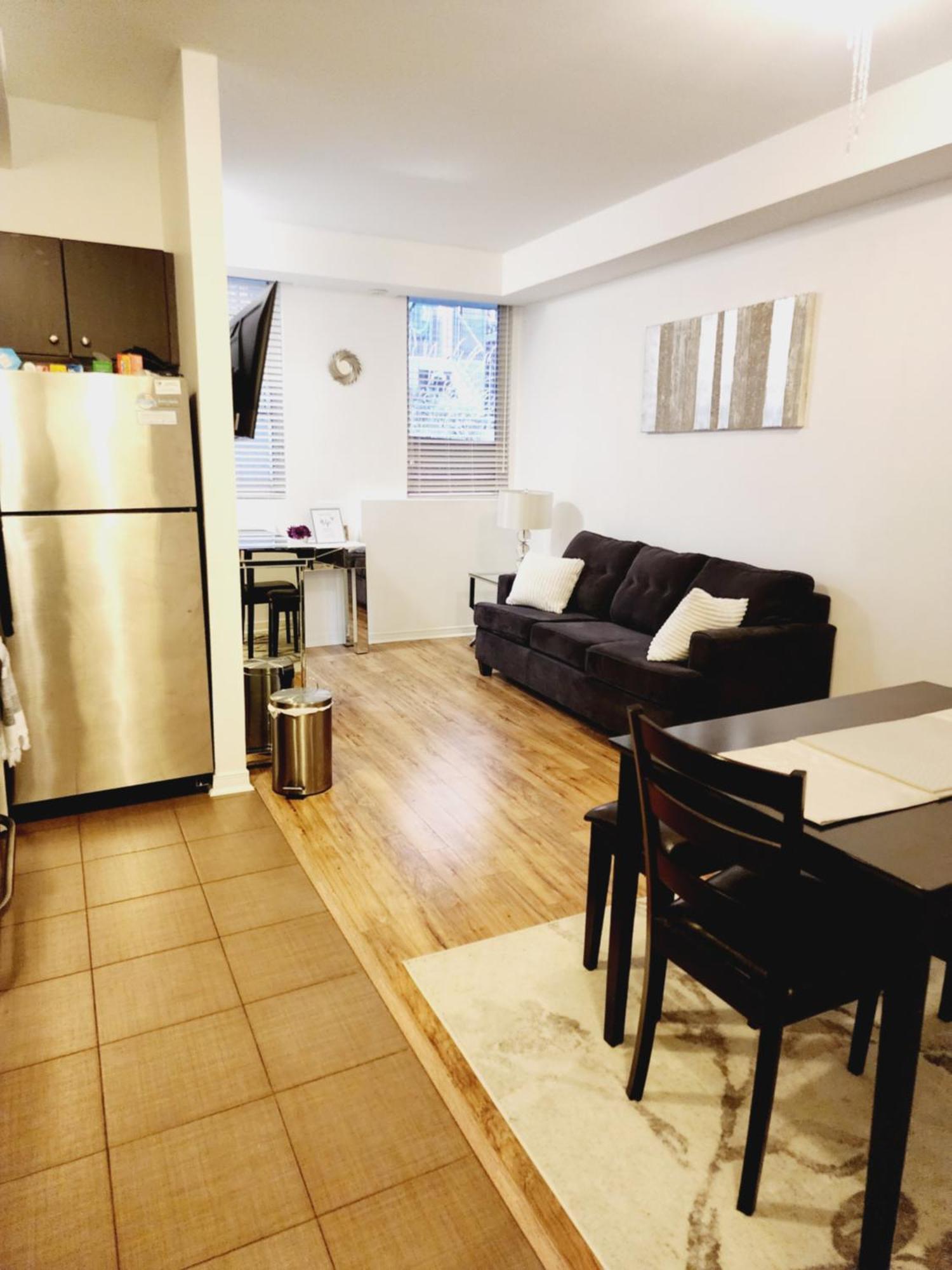 Beautiful Townhouse Near Yorkdale Mall, Wilson Subway Apartment Toronto Luaran gambar