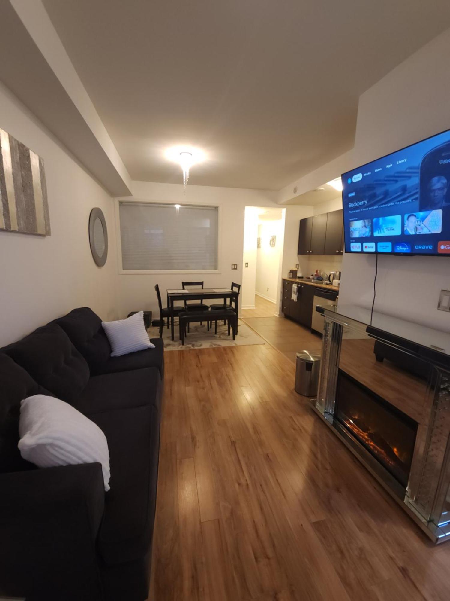 Beautiful Townhouse Near Yorkdale Mall, Wilson Subway Apartment Toronto Luaran gambar